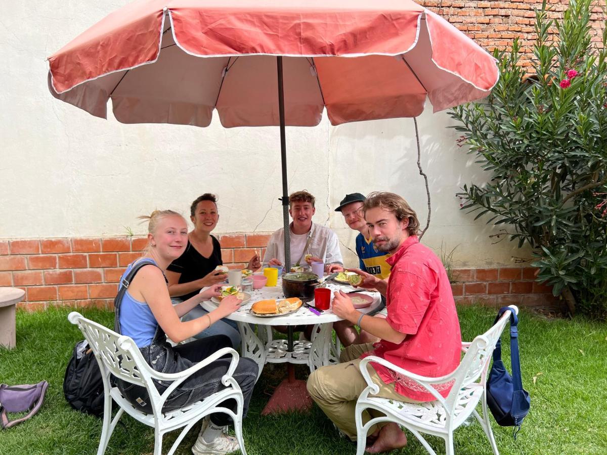 Villa Oropeza Hostel 苏克雷 外观 照片