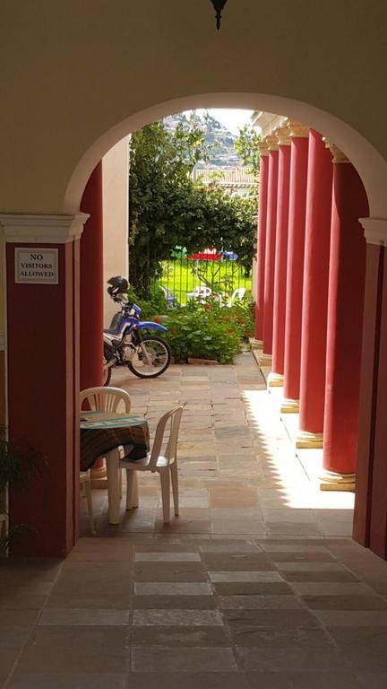 Villa Oropeza Hostel 苏克雷 外观 照片