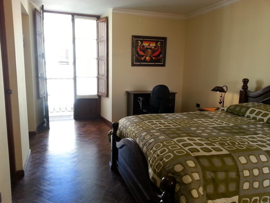 Villa Oropeza Hostel 苏克雷 客房 照片