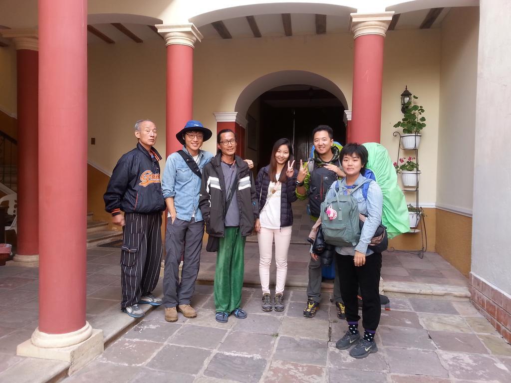 Villa Oropeza Hostel 苏克雷 外观 照片