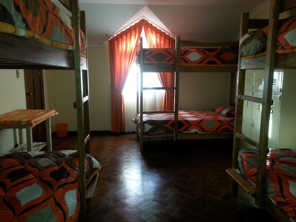 Villa Oropeza Hostel 苏克雷 客房 照片