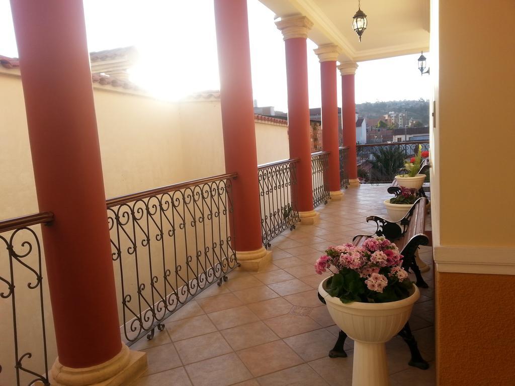 Villa Oropeza Hostel 苏克雷 外观 照片
